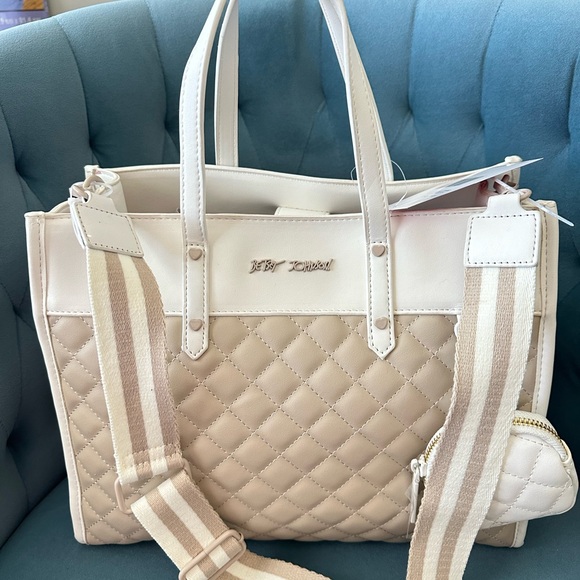 Betsy Johnson Tote Bag. Brand New with tags! - Picture 7 of 12